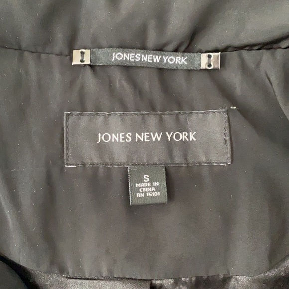 Jones New York black puffer coat - Picture 2 of 6